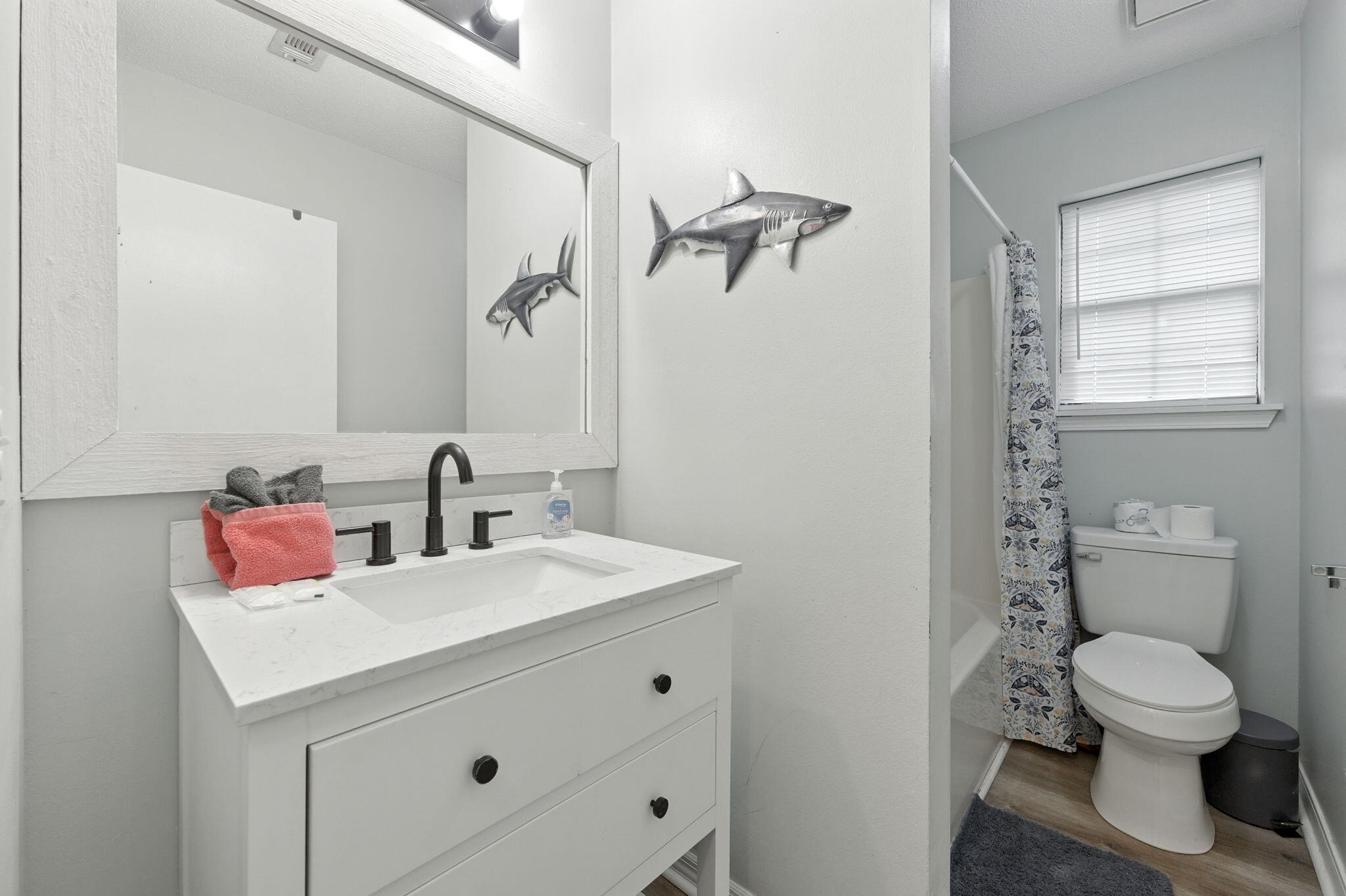 6913 Sea Shark Circle