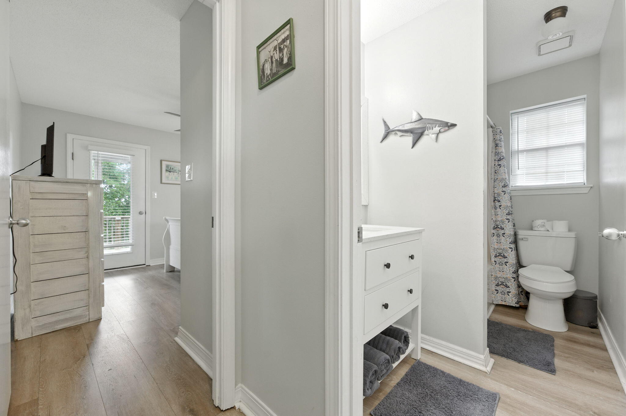 6913 Sea Shark Circle