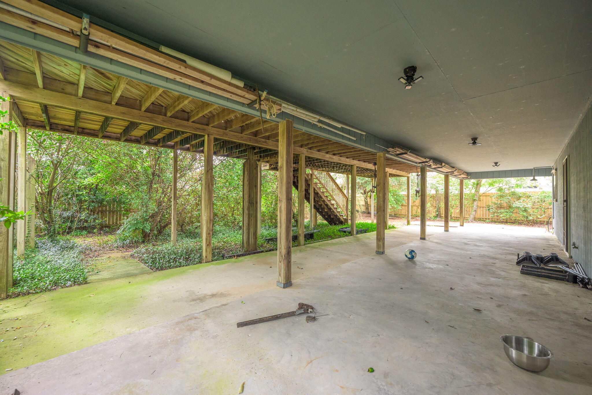 6913 Sea Shark Circle