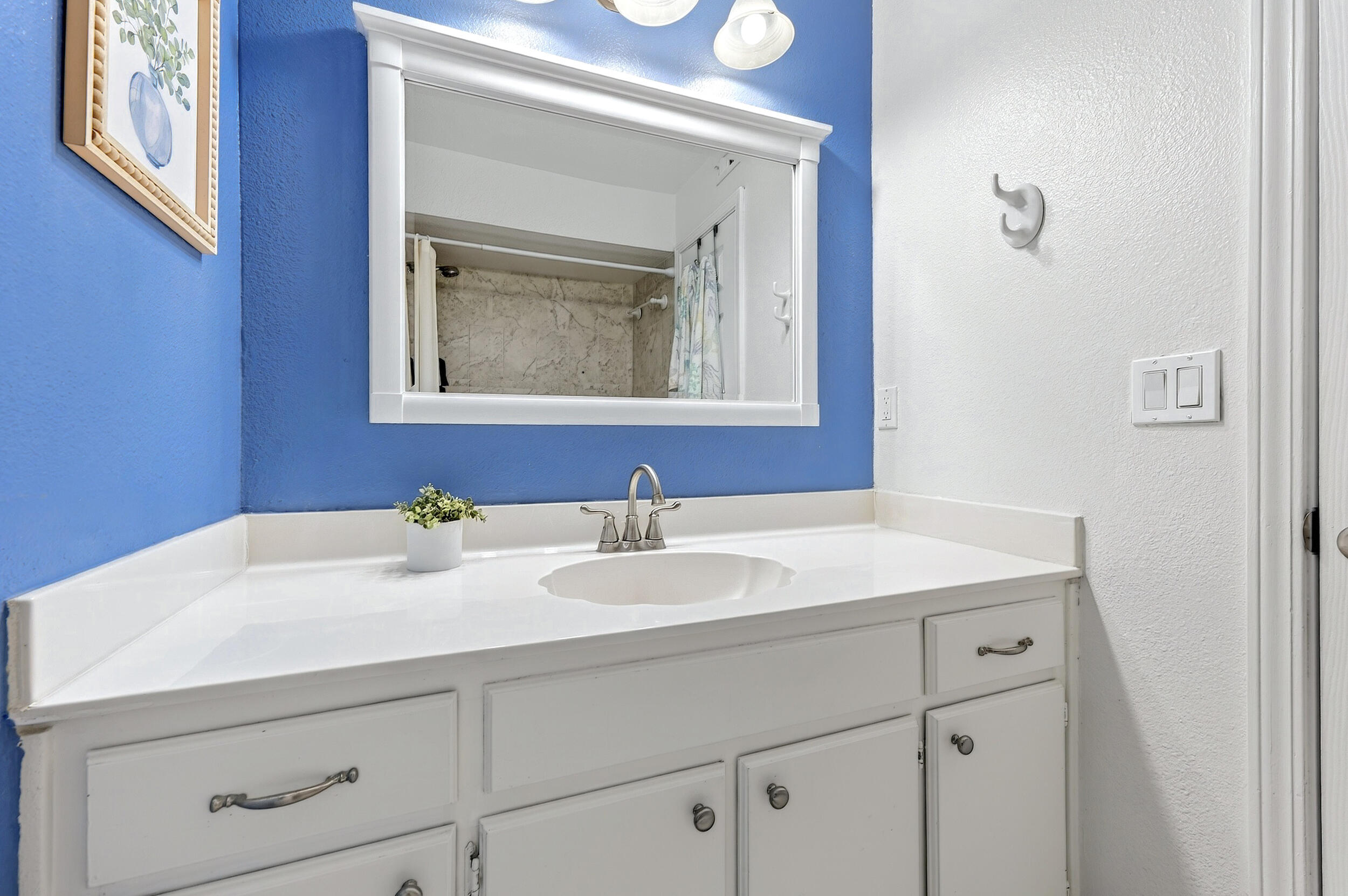 7569 White Sands Boulevard