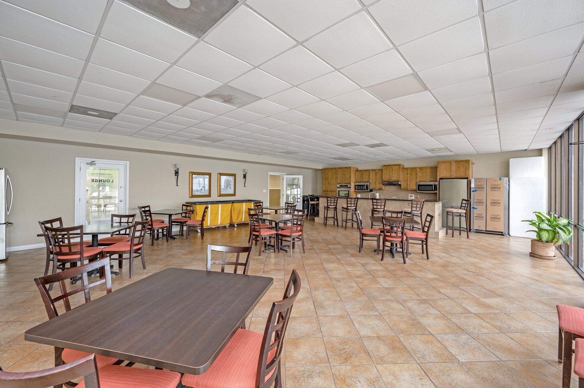 909 Santa Rosa Boulevard UNIT 256