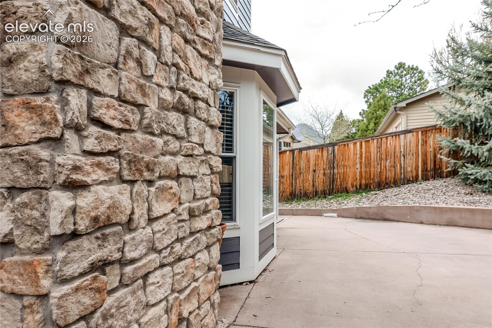 1142 Dancing Horse Drive