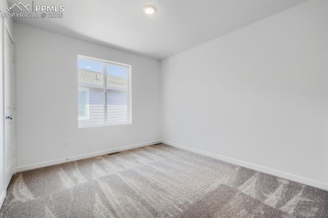 8914 Blue Feather Loop