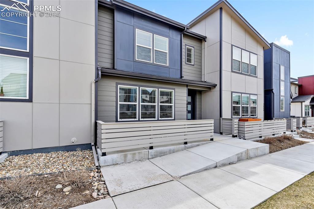 1806 Rose Quartz Heights