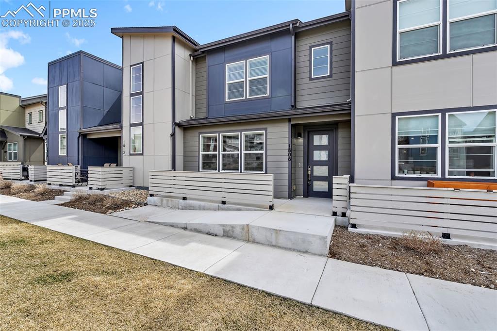 1806 Rose Quartz Heights