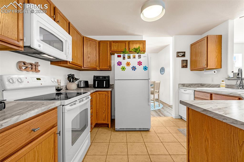 3755 Hartsock Lane 208