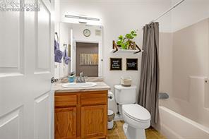 3755 Hartsock Lane 208