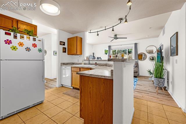 3755 Hartsock Lane 208