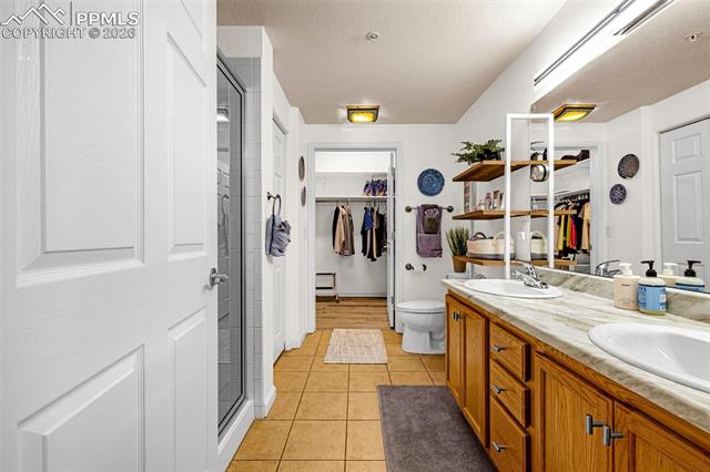 3755 Hartsock Lane 208