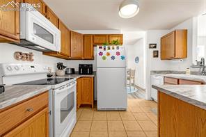 3755 Hartsock Lane 208