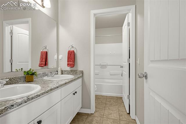 7086 Thorn Brush Way