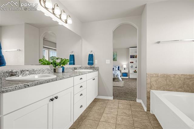 7086 Thorn Brush Way