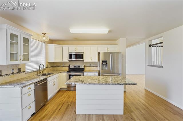 9045 Aldersgate Court