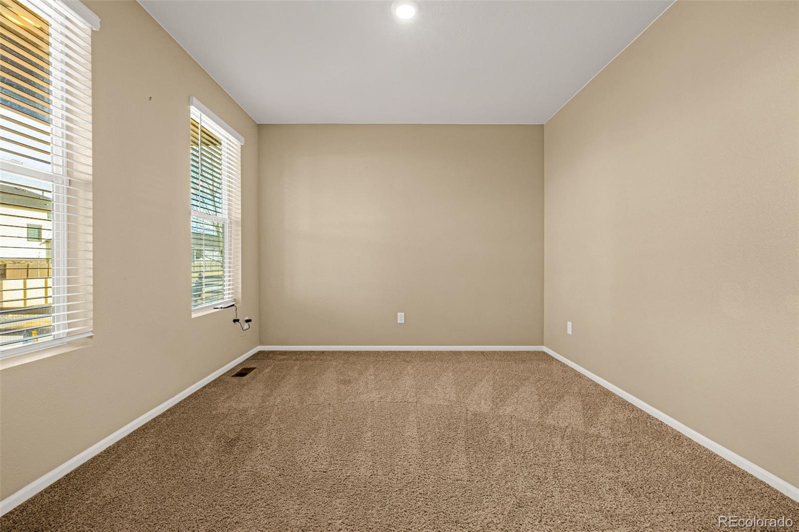 91 S Quantock Street