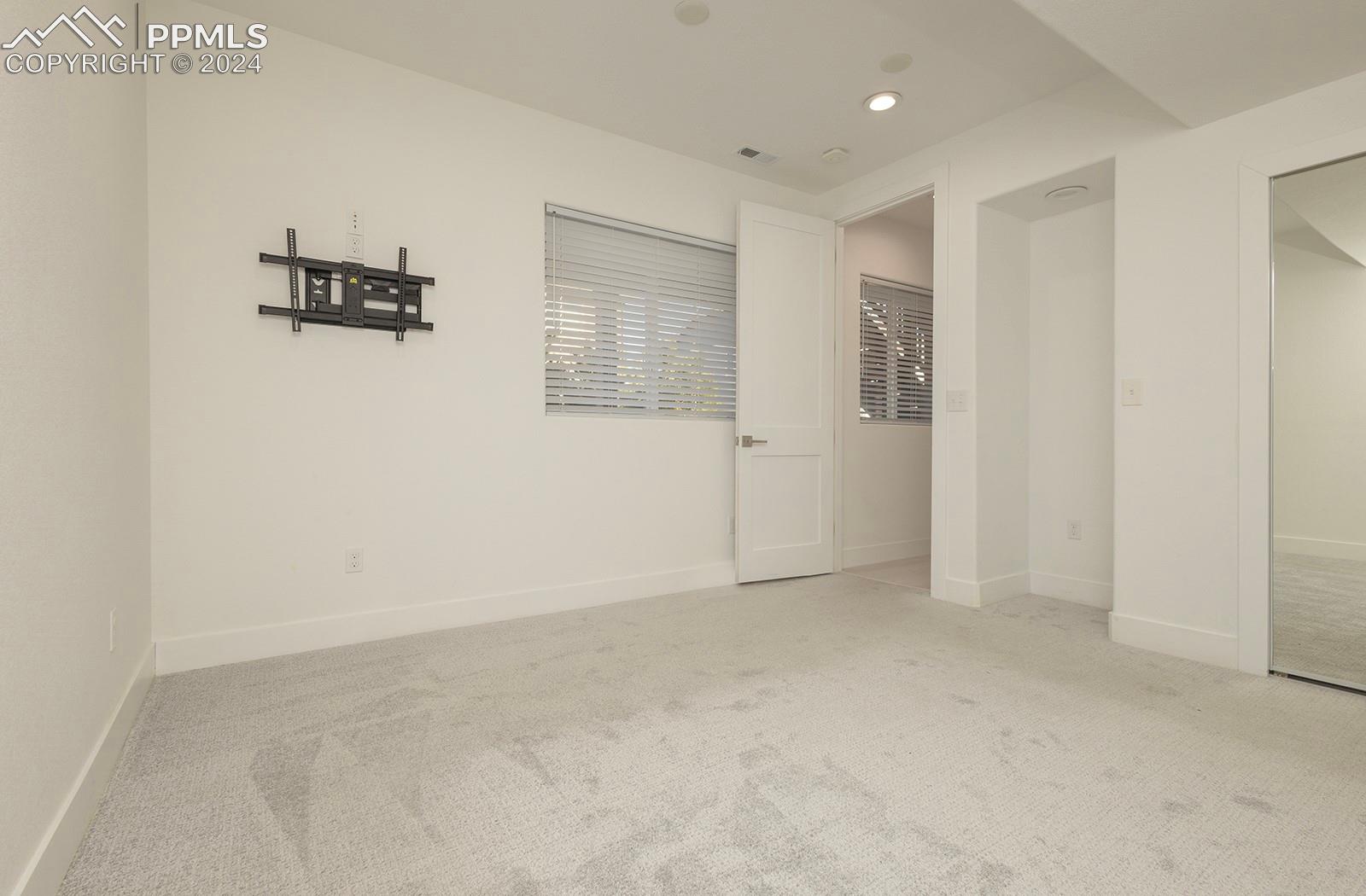6725 Monterey Pine Loop