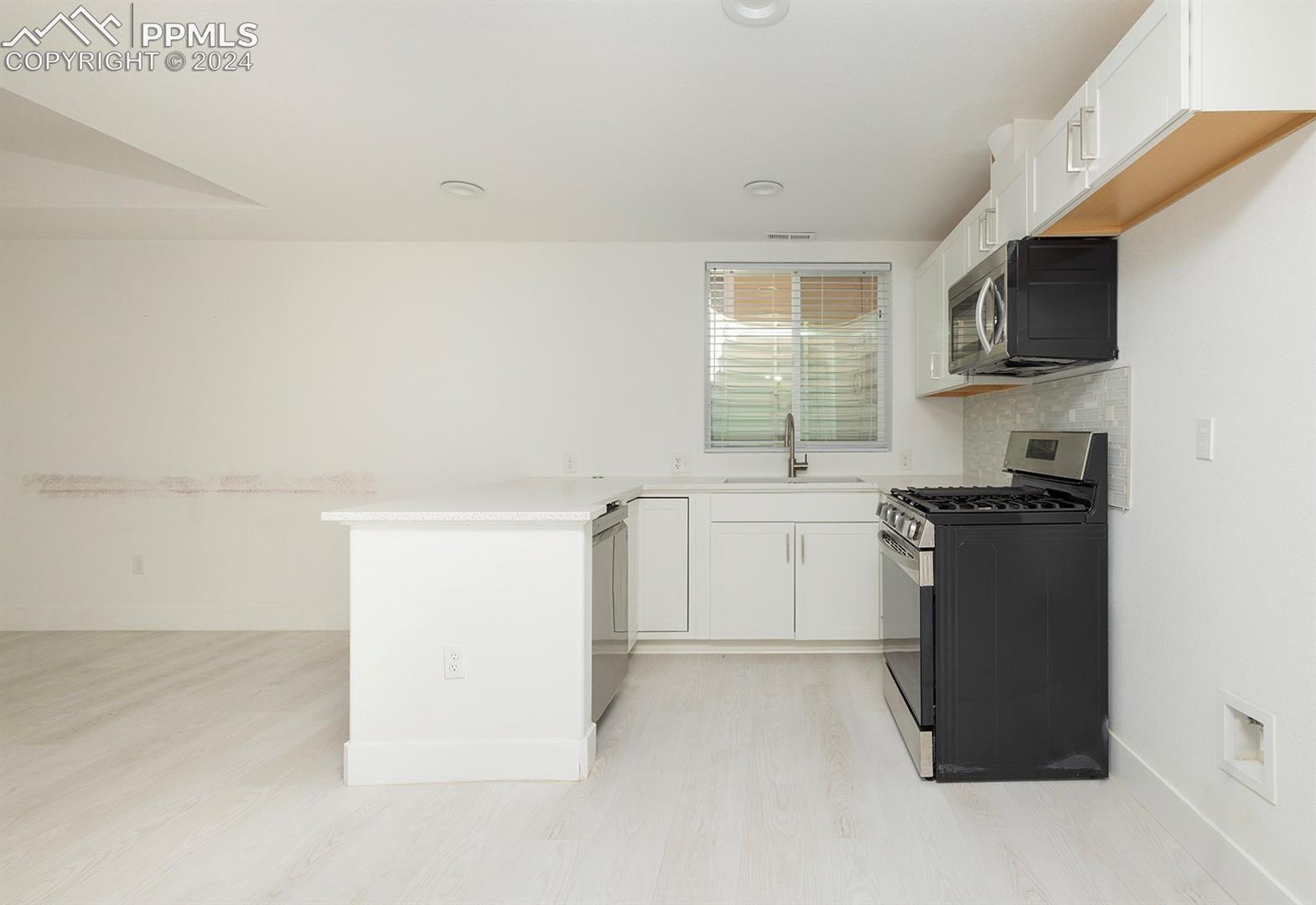 6725 Monterey Pine Loop