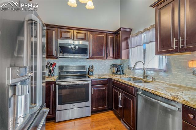 3320 Galleria Terrace
