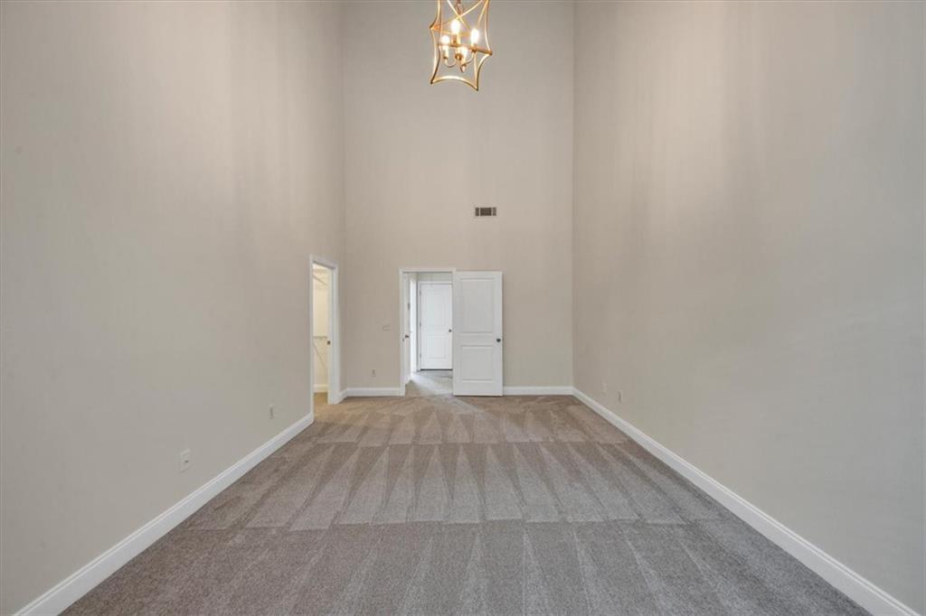 5885 Brookside Oak Circle