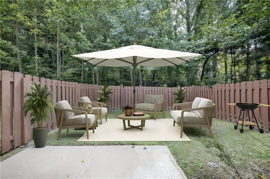 5885 Brookside Oak Circle