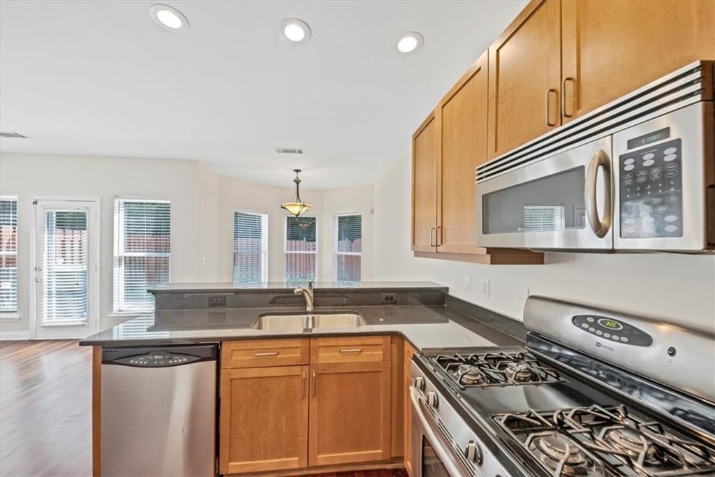 5885 Brookside Oak Circle