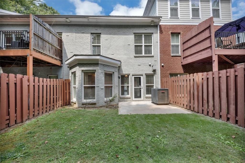 5885 Brookside Oak Circle