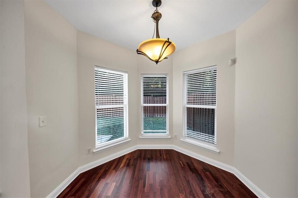 5885 Brookside Oak Circle