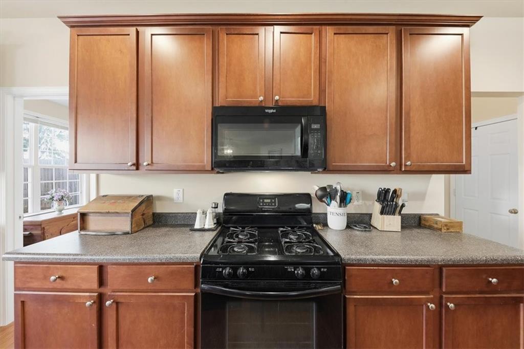 595 Briarhurst Court