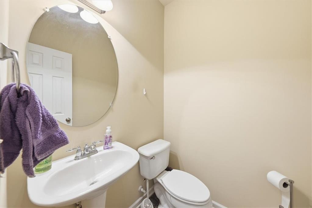 595 Briarhurst Court