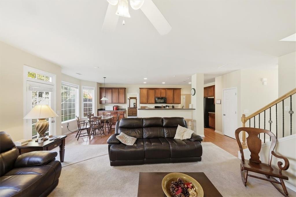 595 Briarhurst Court