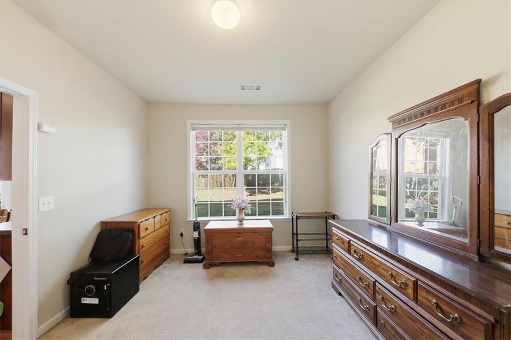 595 Briarhurst Court