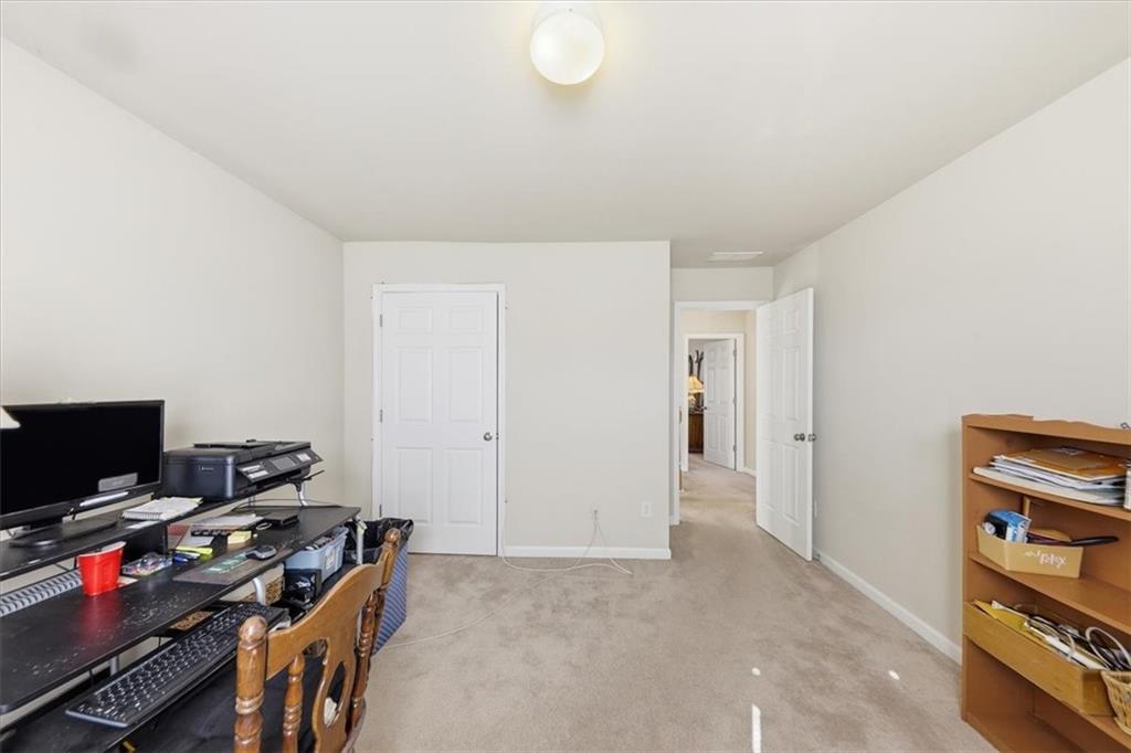 595 Briarhurst Court