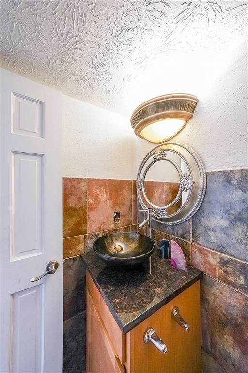 400 Winding River Drive Unit E