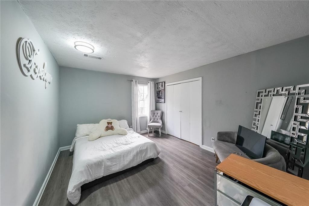 400 Winding River Drive Unit E