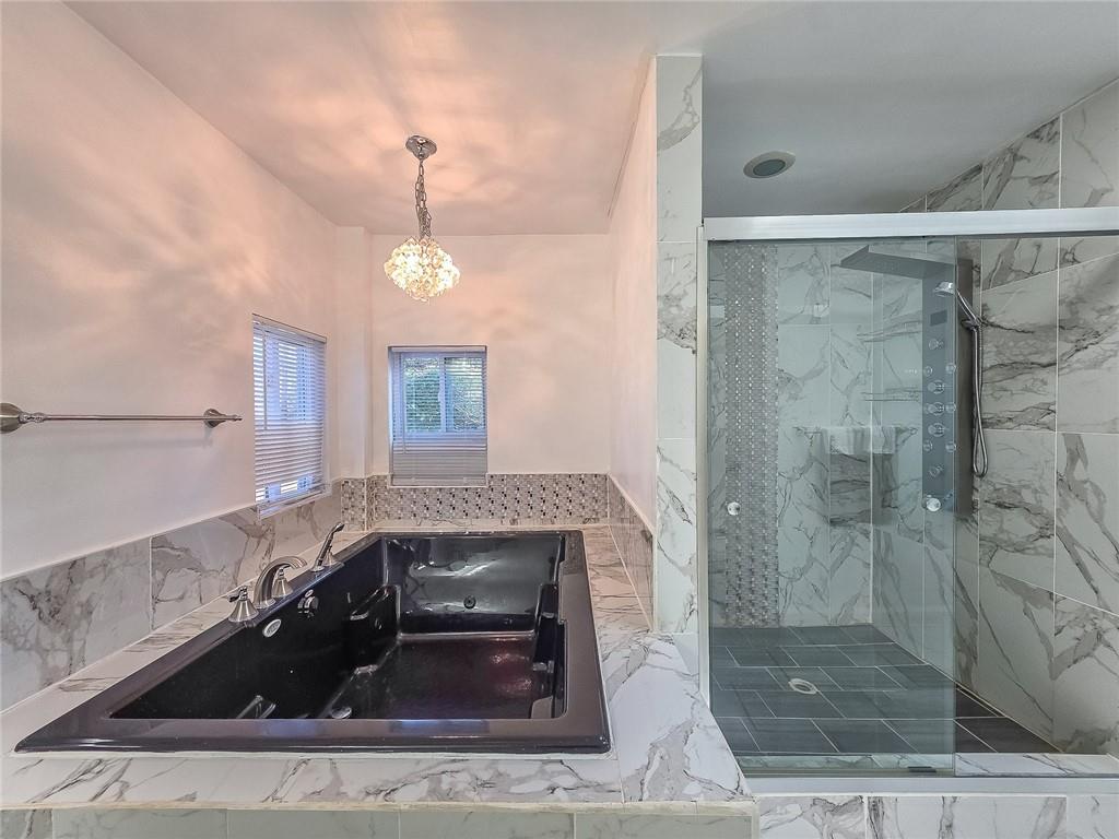 3944 Thornhill Drive SW