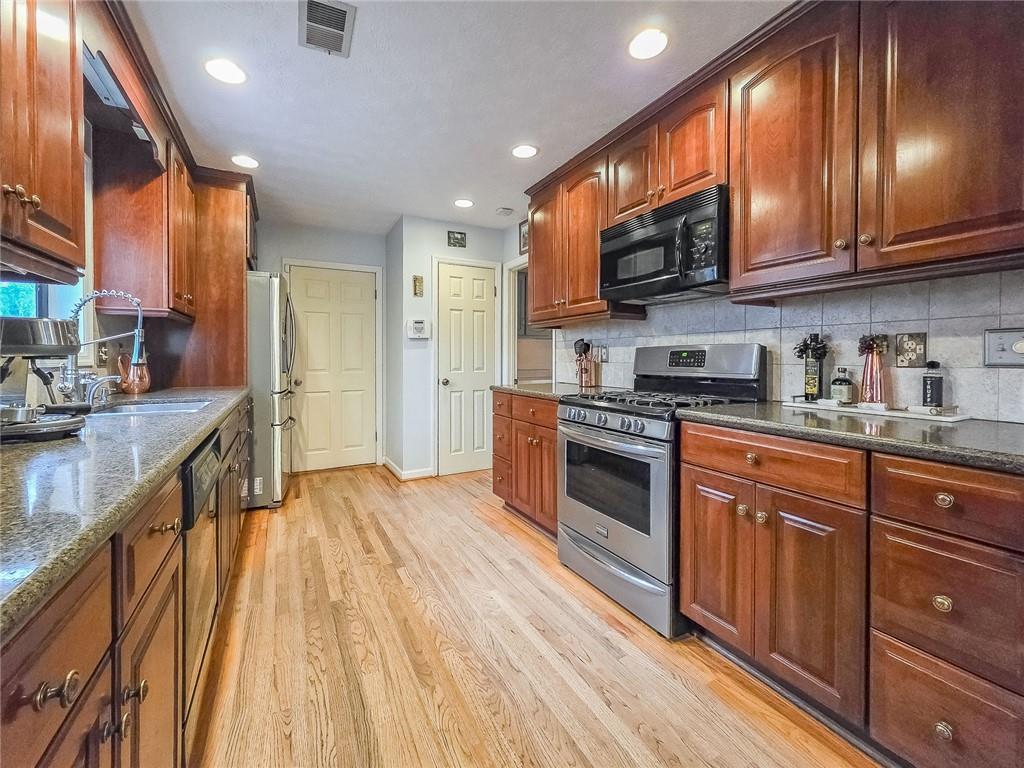 3682 Cedar Corners Place