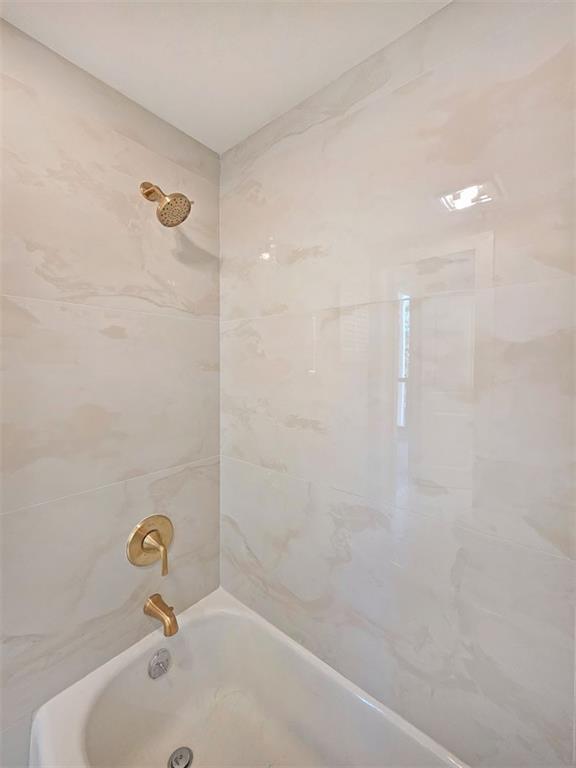 2632 Peachtree Road NW Unit 304B