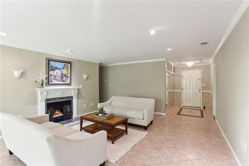 23101 Plantation Drive NE