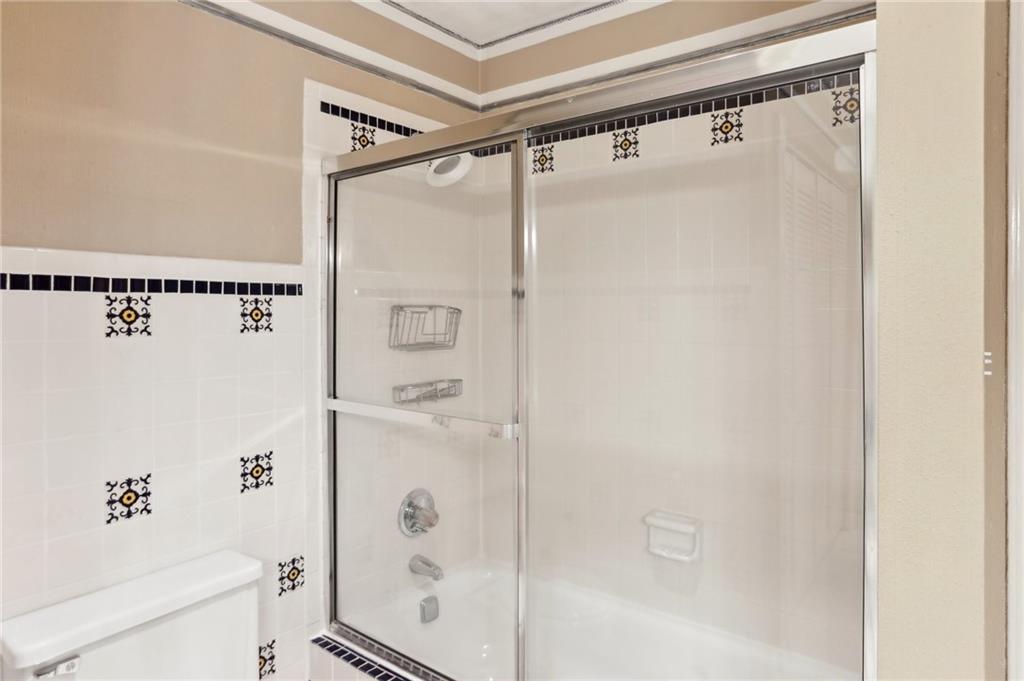 23101 Plantation Drive NE