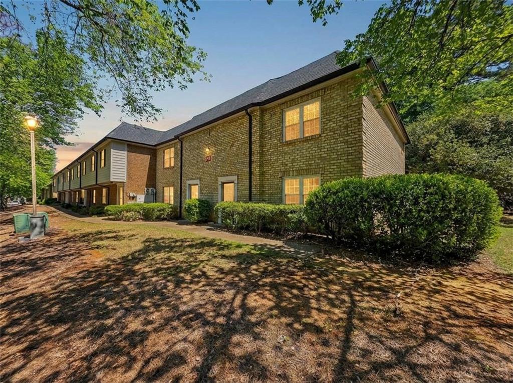 270 Winding River Road Unit H