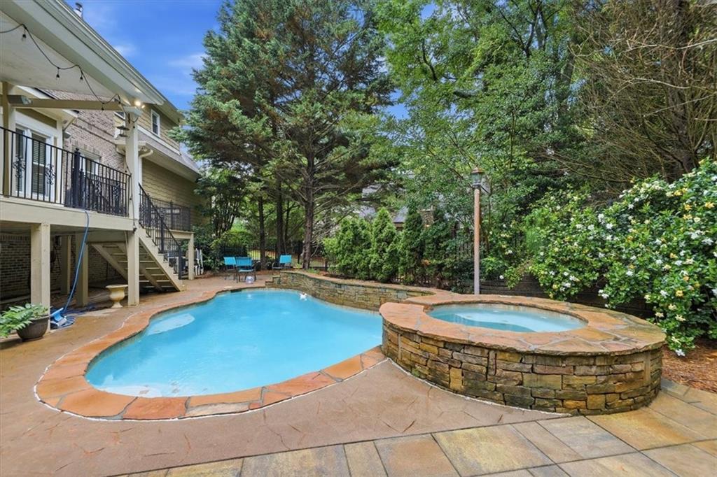 125 Stone Pond Lane