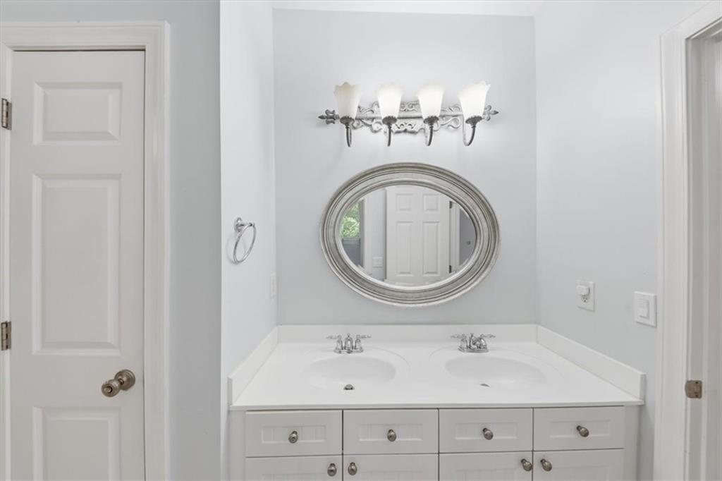 125 Stone Pond Lane
