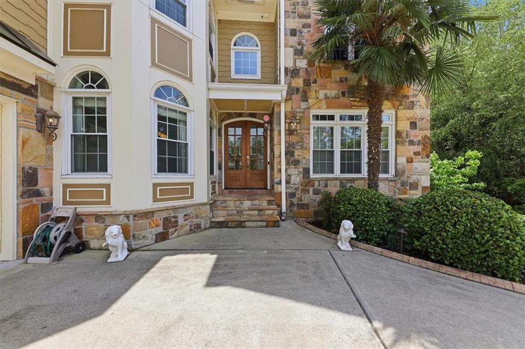 125 Stone Pond Lane