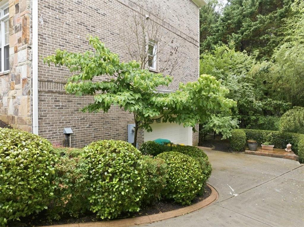 125 Stone Pond Lane