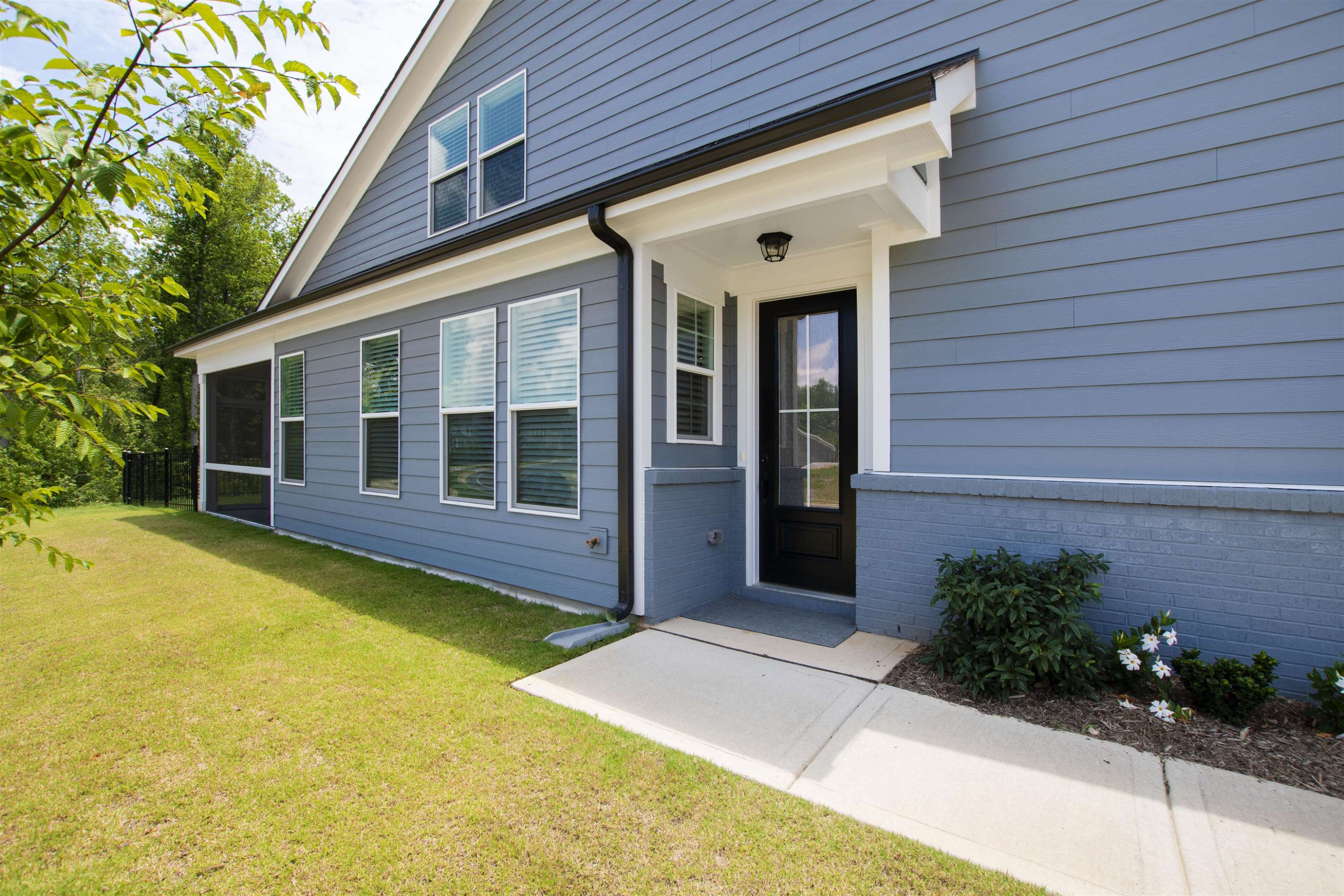 724 Churton Place