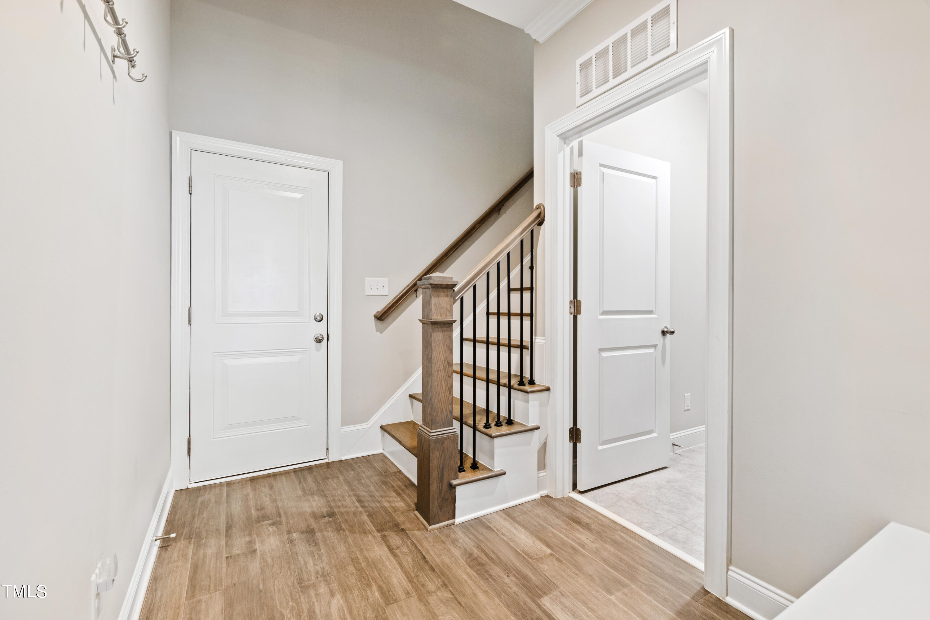 504 Horncliffe Way