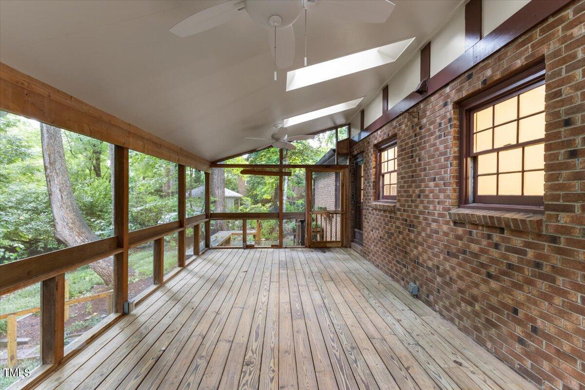 904 Thoreau Drive