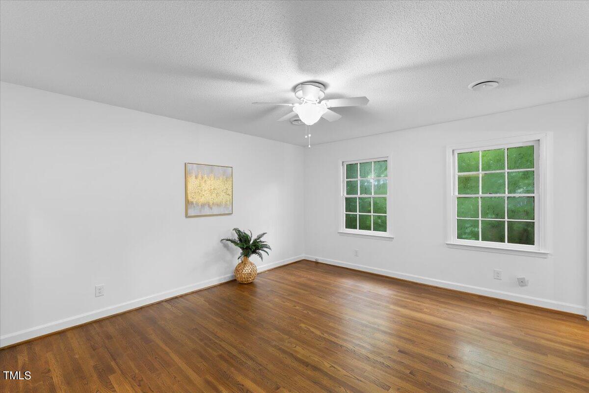 904 Thoreau Drive