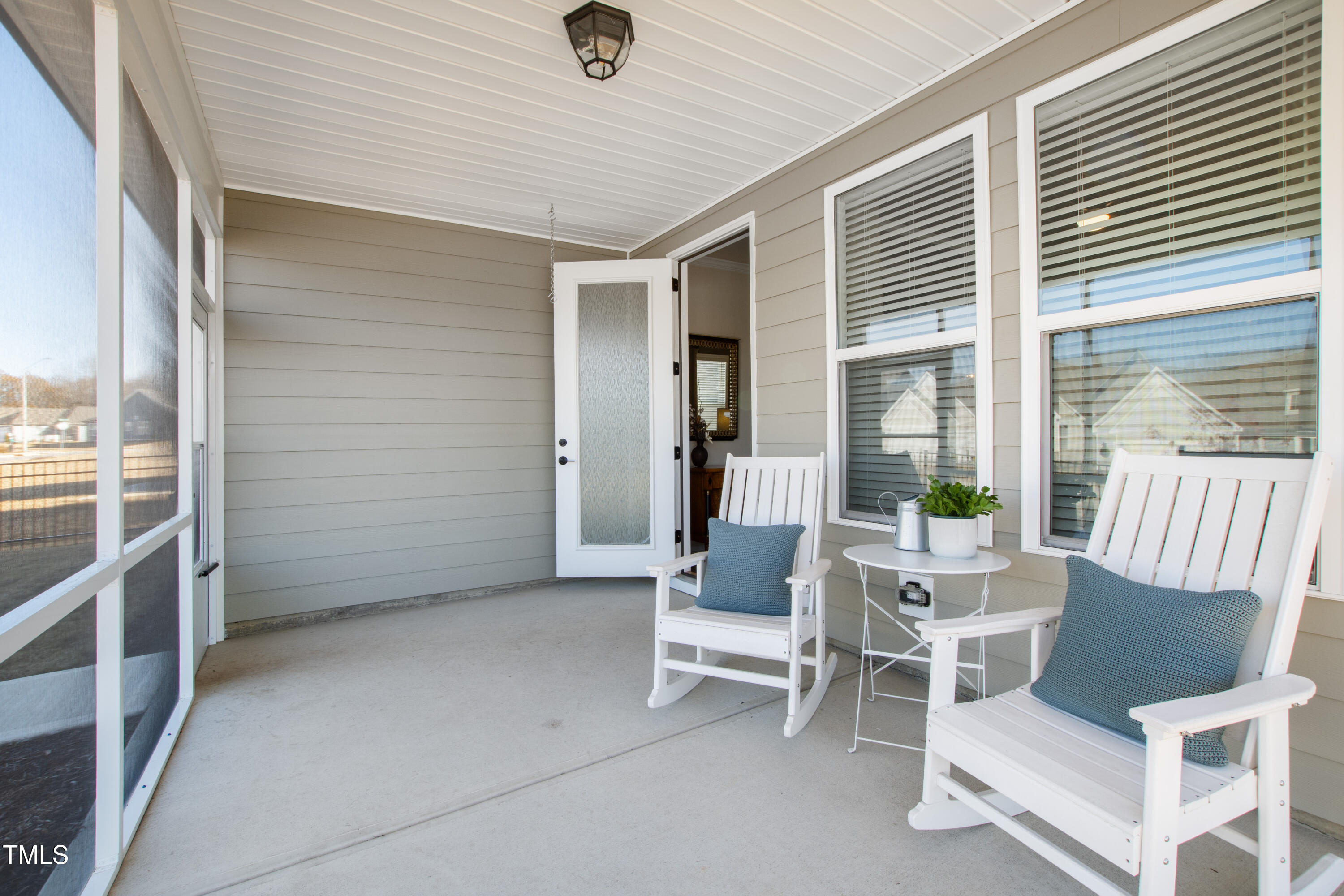 1626 Plover Circle