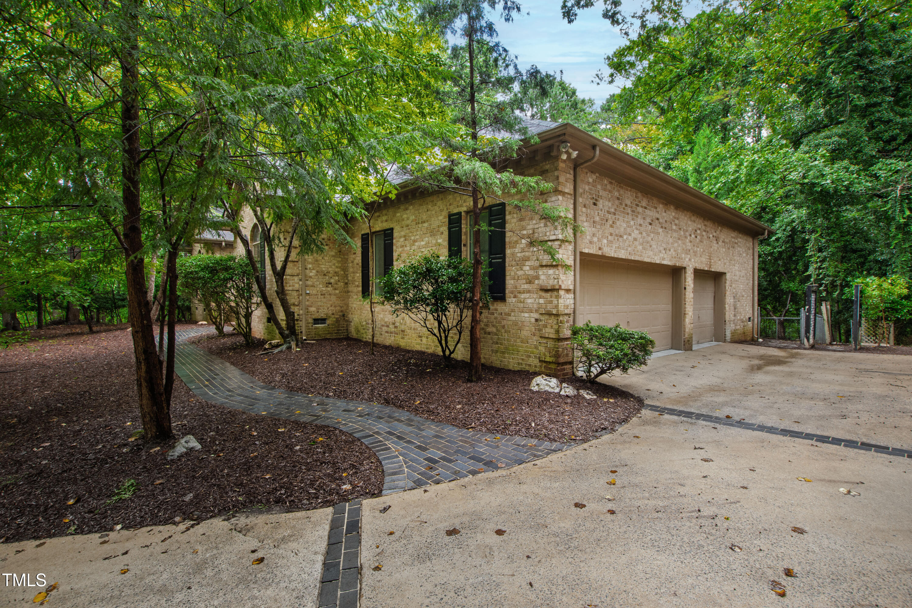 2517 High Ridge Drive