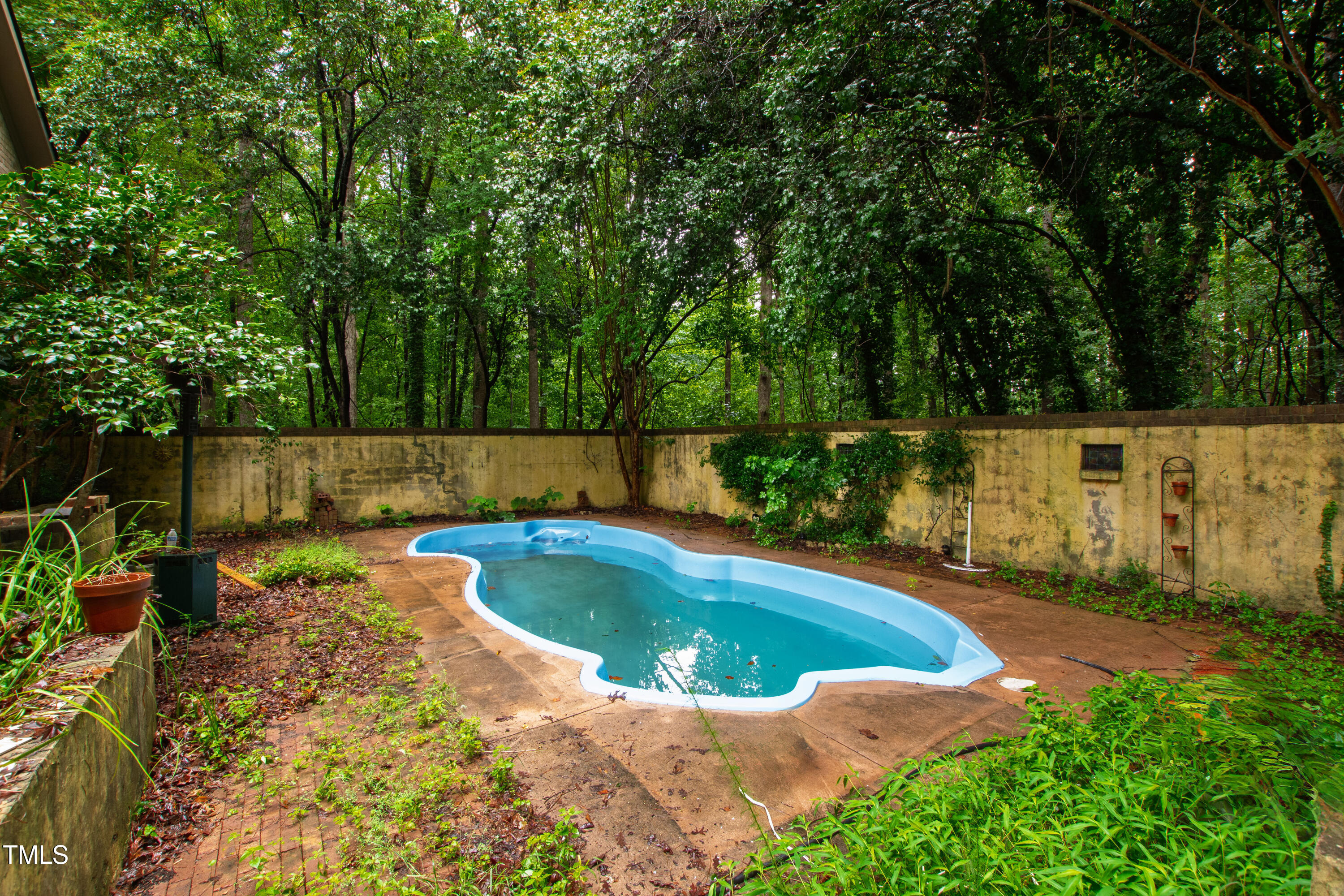 2517 High Ridge Drive